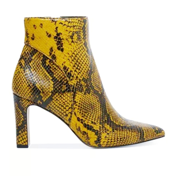 Sexy Bold Steven by Steve Madden Embossed Leather - Picture 3 of 6